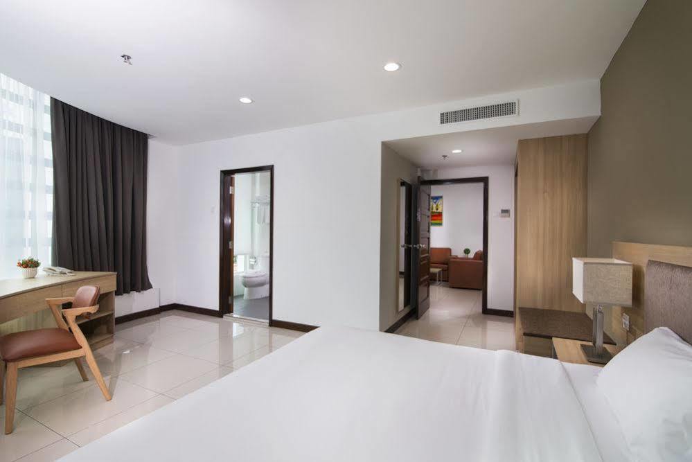 One Pacific And Serviced Pangsapuri *